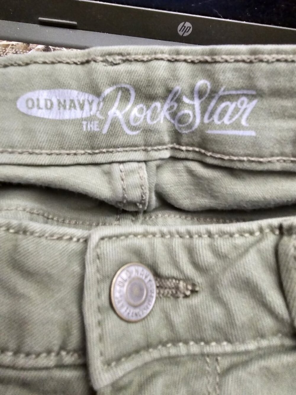 Old Navy Rockstar Cropped Jeans Green Strechy Women's Size 4 - Picture 2 of 6